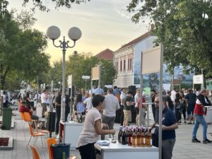 65 винарија представило се на Фестивалу српских вина у Лазаревцу (Видео Пруга ТВ)